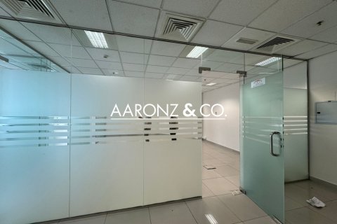 Kancelář v Dubai Investment Park, SAE 101.9 m² Č.: 670625 - fotografie 8