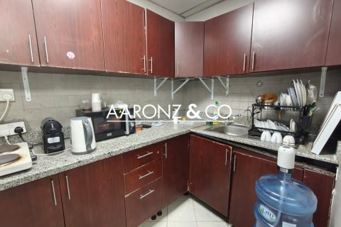 Oficina en alquiler en Business Bay, Dubai, EAU 254.9 m2 № 670620 - foto 20