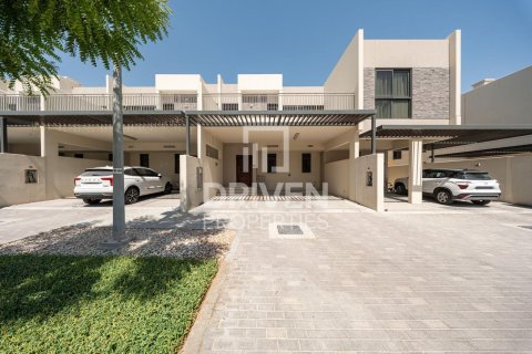 Shtëpi në qytet në Dubai, Emiratet e Bashkuara Arabe 3 dhoma gjumi, 175.03 m2. № 744101 - Foto 22
