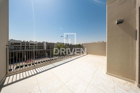 Shtëpi në qytet në Dubai, Emiratet e Bashkuara Arabe 3 dhoma gjumi, 175.03 m2. № 744101 - Foto 18