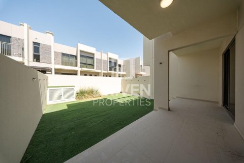 Shtëpi në qytet në Dubai, Emiratet e Bashkuara Arabe 3 dhoma gjumi, 175.03 m2. № 744101 - Foto 17