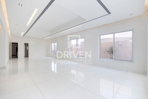 Umm Suqeim, Dubai, UAE의 임대용 빌라 침실 7개, 892제곱미터 번호 655369 - 사진 4