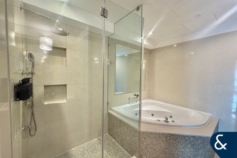 Appartamento in affitto a World Trade Center, Dubai, EAU 2 camere da letto, 162 mq. № 698127 - foto 7