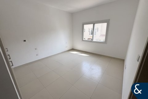 Villa til leje i Dubai Land, Dubai, UAE 2 soveværelser, 174 kvm № 698126 - foto 14