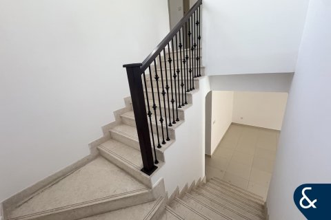 Villa til leje i Dubai Land, Dubai, UAE 2 soveværelser, 174 kvm № 698126 - foto 17