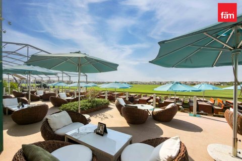 Dubai, UAE의 빌라 침실 4개, 311.9제곱미터 번호 708198