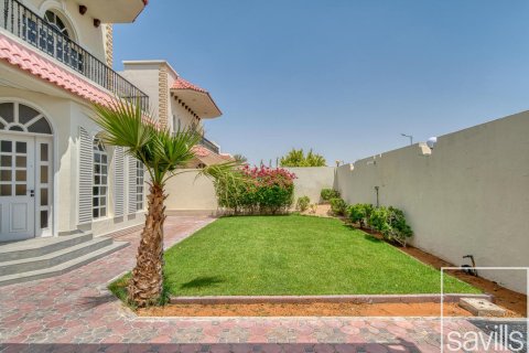 Villa sa Umm Suqeim, Dubai, UAE 5 silid-tulugan, 1839.48 sq.m. № 747841 - larawan 11