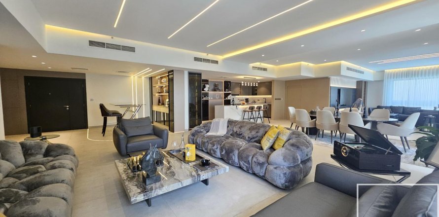 Appartement à Business Bay, Dubai, EAU: 4 chambres, 320.52 m2 № 747845