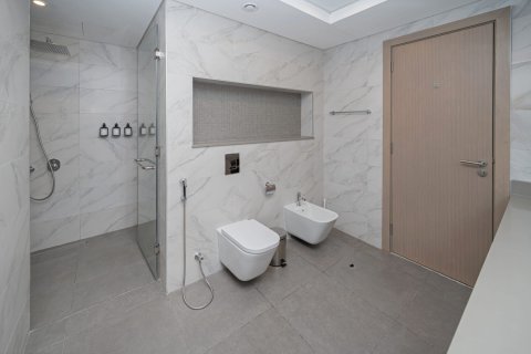 Leilighet i Al Satwa, Dubai, Emiratene 2 soverom, 163 kvm nr. 701684