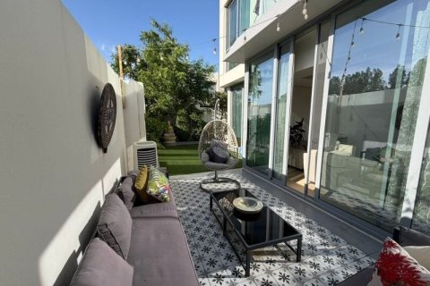 Таунхаус в wasl gate, Дубай, ОАЭ 4 спальни, 304м2 № 701682