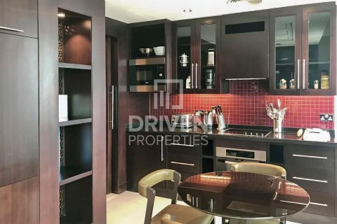 Huoneisto Downtown Dubai (Downtown Burj Dubai), Arabiemiraatit 2 makuuhuonetta, 176.7 m2 № 755709 - kuva 13