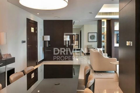 Huoneisto Downtown Dubai (Downtown Burj Dubai), Arabiemiraatit 2 makuuhuonetta, 176.7 m2 № 755709 - kuva 15