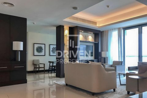Huoneisto Downtown Dubai (Downtown Burj Dubai), Arabiemiraatit 2 makuuhuonetta, 176.7 m2 № 755709 - kuva 2