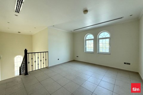 Villa para arrendamento em Jumeirah Park, Dubai, EAU 3 quartos, 522.9 m2 № 644887 - foto 8