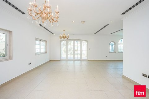 Villa til leie i Dubai, Emiratene 3 soverom, 526.8 kvm Nr. 644887 - Foto 3