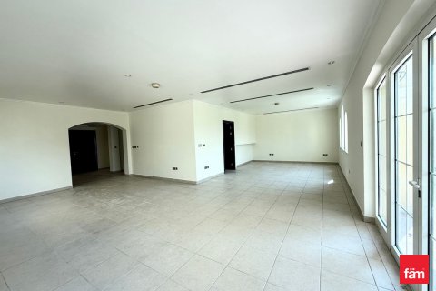 Villa para arrendamento em Jumeirah Park, Dubai, EAU 3 quartos, 522.9 m2 № 644887 - foto 2