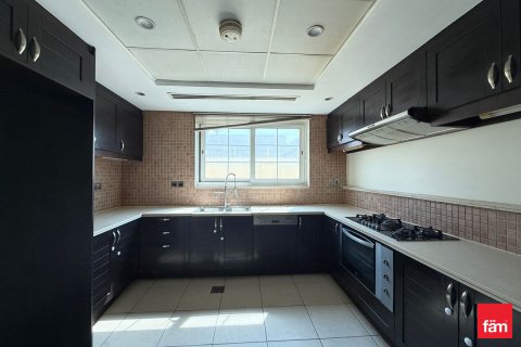 Villa para arrendamento em Jumeirah Park, Dubai, EAU 3 quartos, 522.9 m2 № 644887 - foto 5