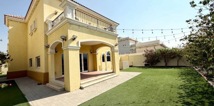 וילה ב Dubai, איחוד האמירויות 3 חדרי שינה, 522.9 מ"ר מספר 644887