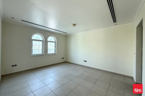 Villa para arrendamento em Jumeirah Park, Dubai, EAU 3 quartos, 522.9 m2 № 644887 - foto 16