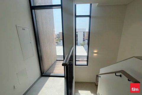 Kaupunkipientalo Dubai, Arabiemiraatit 3 makuuhuonetta, 168.5 m2 № 644884 - kuva 8