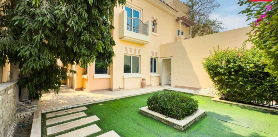 Vila u Dubai Sports City, UAE 620.3 m2, 5 spavaćih soba Br. 644881