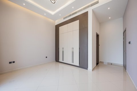 Vila v Muwaileh Commercial, Sharjah, SAE 4 spálne, 444.08 m2 č. 748516 - Fotografia 16