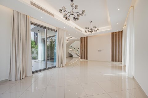 Βίλα σε Muwaileh Commercial, Sharjah, ΗΑΕ 4 υπνοδωμάτια, 444.08 τ.μ. Αρ. 748516 - φωτογραφία 5