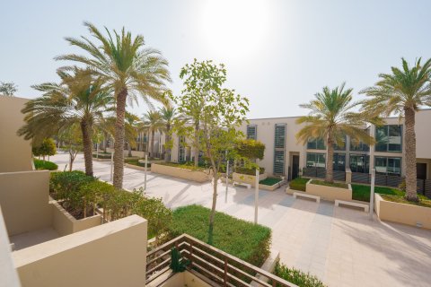 Casa urbana para venda em Al Raha Beach, Abu Dhabi, EAU 3 quartos, 377.09 m2 № 748210 - foto 16