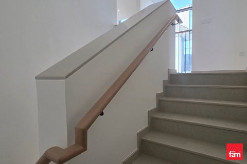 Villetta a schiera in affitto a Dubai, EAU 4 camere da letto, 257.2 mq. № 702361 - foto 13