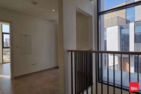 Villetta a schiera in affitto a Dubai, EAU 4 camere da letto, 257.2 mq. № 702361 - foto 11