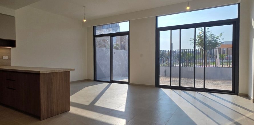 Villetta a schiera a Dubai, EAU 4 camere da letto, 257.2 mq. № 702361