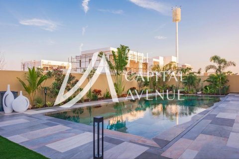 Villa til salg i Ghantoot, Abu Dhabi, UAE 5 soveværelser, 784.84 kvm № 762837 - foto 2