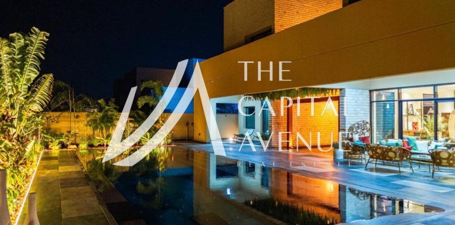 Villa i Ghantoot, Abu Dhabi, UAE 5 soveværelser, 784.84 kvm № 762837