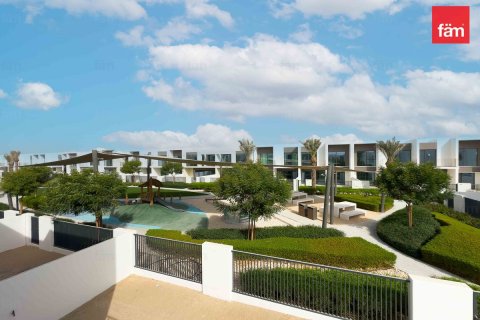 Řadový dům v Dubai, SAE 4 ložnice, 257.5 m² Č.: 630501 - fotografie 1