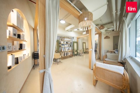 Magasin à louer à Business Bay, Dubai, EAU 119.4 m2 № 660381 - photo 2