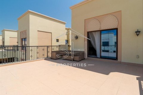 Müüa villa asukohaga Dubai, AÜE: 5 magamistoaga, 470.6 m² Nr 511964 - pilt 15