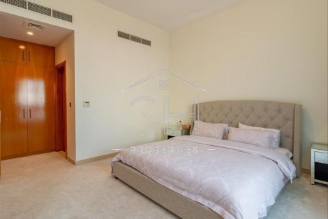 Müüa villa asukohaga Dubai, AÜE: 5 magamistoaga, 470.6 m² Nr 511964 - pilt 13
