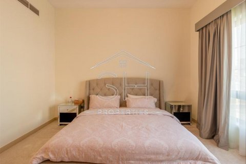 Müüa villa asukohaga Dubai, AÜE: 5 magamistoaga, 470.6 m² Nr 511964 - pilt 11