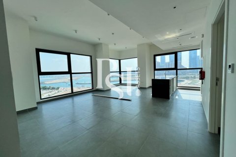 Apartment in Al Reem Island, Abu Dhabi, UAE 3 bedrooms, 143 sq.m. № 717425 - photo 1
