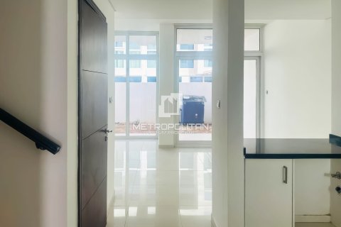 Купити таунхаус в DAMAC Hills (Akoya by DAMAC), Дубай, ОАЕ 3 спальні, 155м2, № 664988 - фото 3