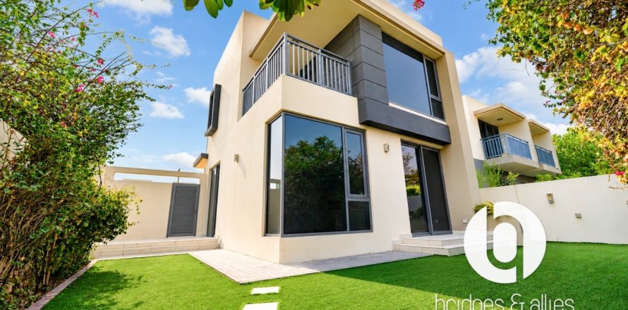 Βίλα σε Dubai Hills Estate, ΗΑΕ 4 υπνοδωμάτια, 229 τ.μ. Αρ. 738759