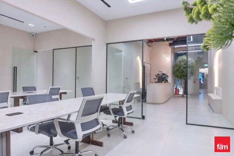 Kancelář v Mirdif, Dubai, SAE 195.9 m² Č.: 695066 - fotografie 2