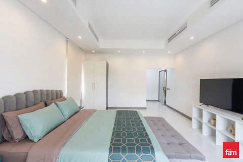 Villa in Dubai, UAE 4 bedrooms, 560.9 sq.m. № 721913 - photo 13