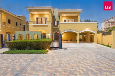 Villa i Dubai, UAE 4 soveværelser, 560.9 kvm № 721913