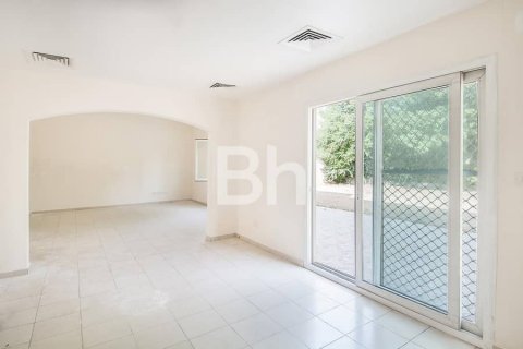 Villa sa Dubai, UAE 3 silid-tulugan, 353 sq.m. № 643238 - larawan 3