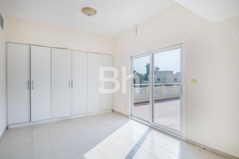 Vila u gradu Dubai, UAE 3 spavaće sobe, 353 m2 Br. 643238 - Slika 7