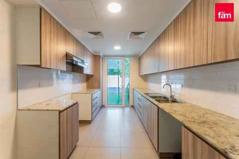 Townhouse in Dubai, UAE 3 bedrooms, 261.3 sq.m. № 701596 - photo 3