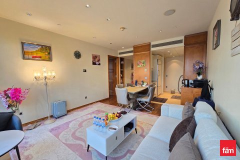 Снять в аренду квартиру в Даунтаун Дубай (Даунтаун Бурдж Дубай), ОАЭ 1 спальня, 76.7м2, № 662218 - фото 3