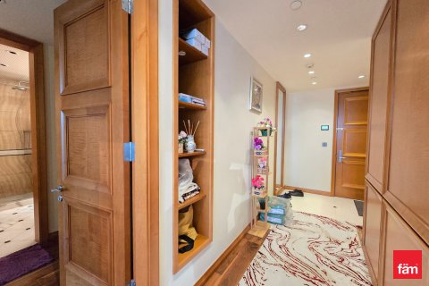 Снять в аренду квартиру в Даунтаун Дубай (Даунтаун Бурдж Дубай), ОАЭ 1 спальня, 76.7м2, № 662218 - фото 11