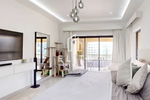 Palm Jumeirah, Dubai, UAE의 판매용 아파트 침실 2개, 175제곱미터 번호 681978 - 사진 6